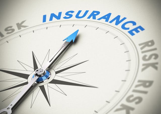 insurance compass concept: © Olivier Le Moal - stock.adobe.com