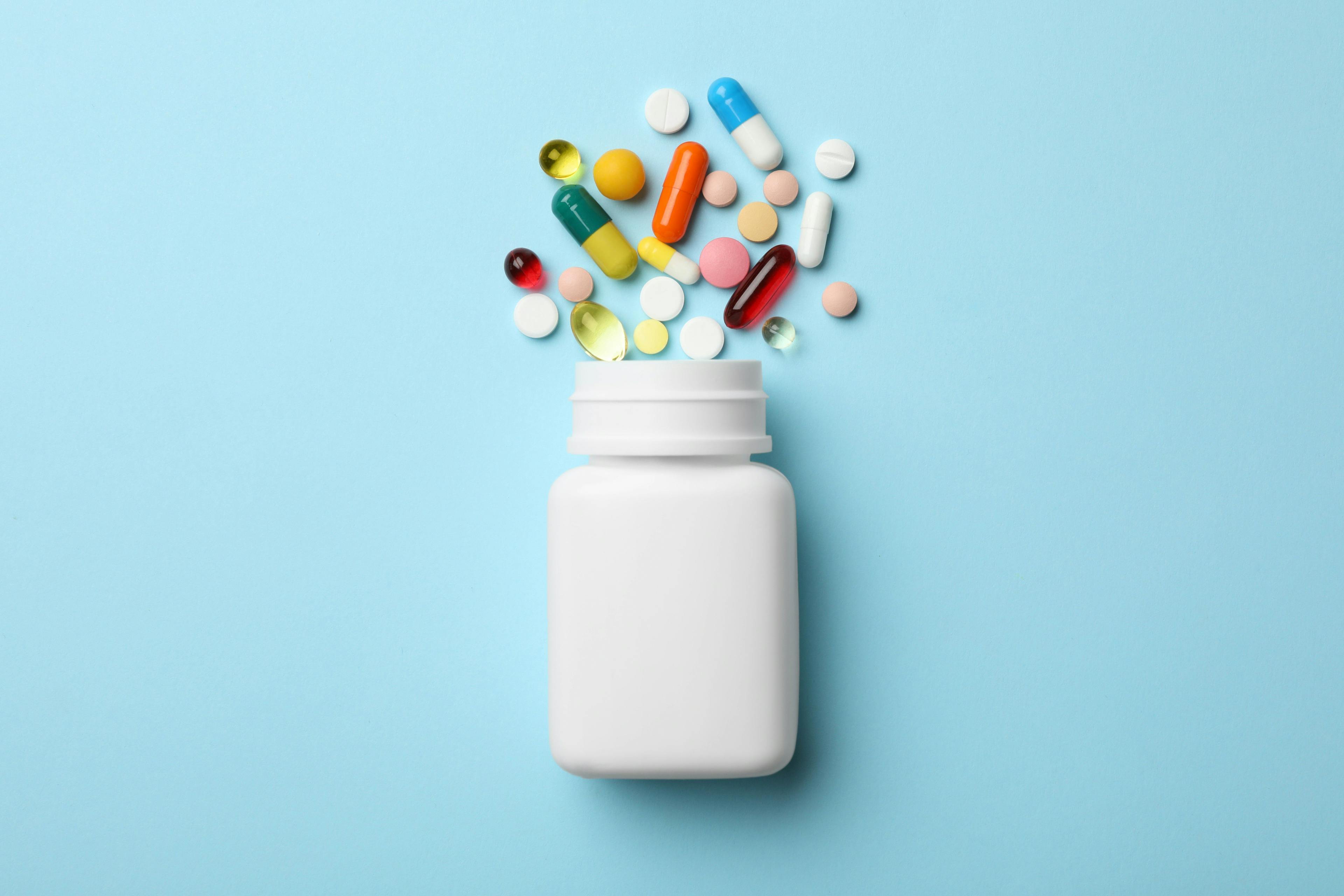 FDA authorizes Pfizer, Merck COVID-19 antiviral pills