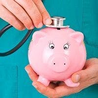 Study: Nurses Have 'Unwarranted Confidence Gap' Regarding Finances