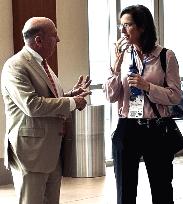 Terry Bauer, CEO of Specialdocs Consultants, and Dorothy Serna, MD, a Houston-based concierge internal and lifestyle medicine physician, at the 2023 Concierge Medicine Forum.
