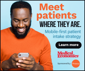 7 Reasons Why Your Healthcare Organization Should Adopt a Mobile-First Patient Intake Strategy