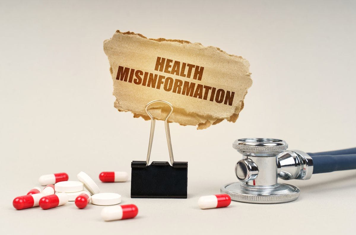 health misinformation pills stethoscope: © Dzmitry - stock.adobe.com
