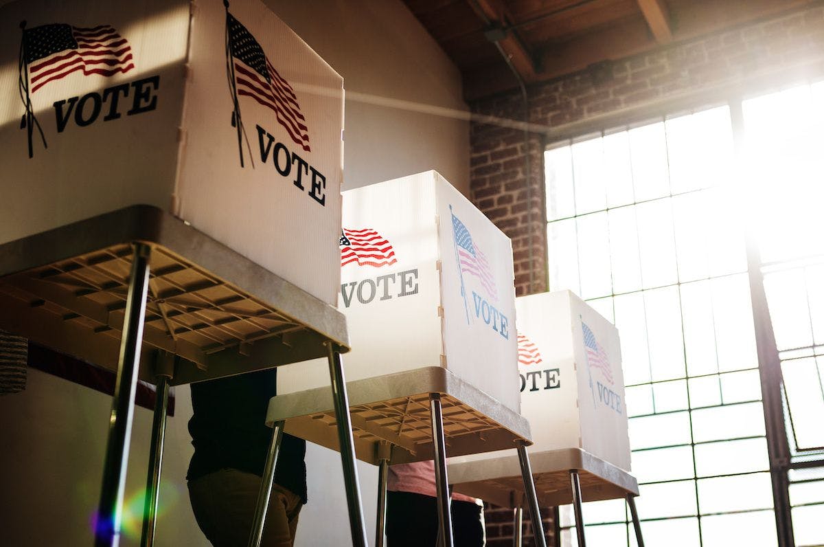 people voting election poll: © rawpixel.com - stock.adobe com