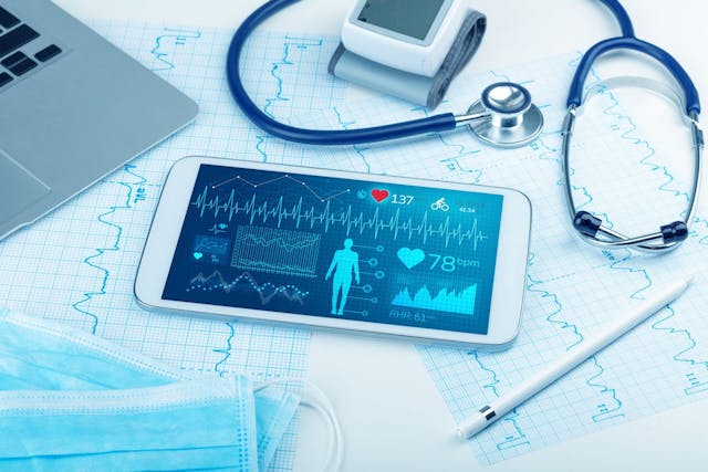 medical technology tablet concept: © ra2 studio - stock.adobe.com