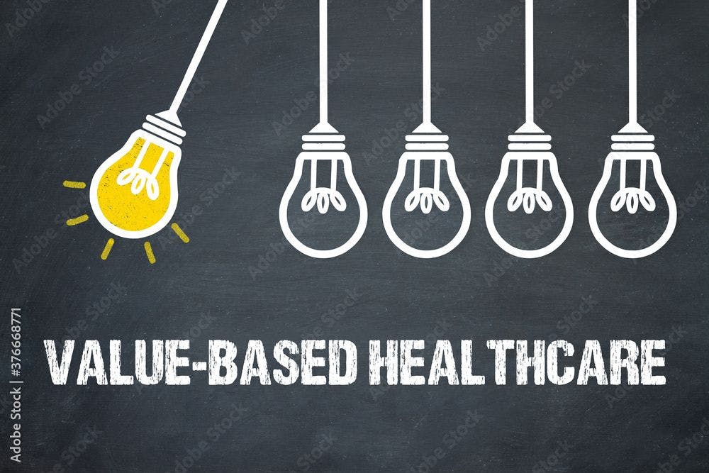 Lightbulbs with "Value-based Healthcare" text ©magele-picture-stock.adobe.com