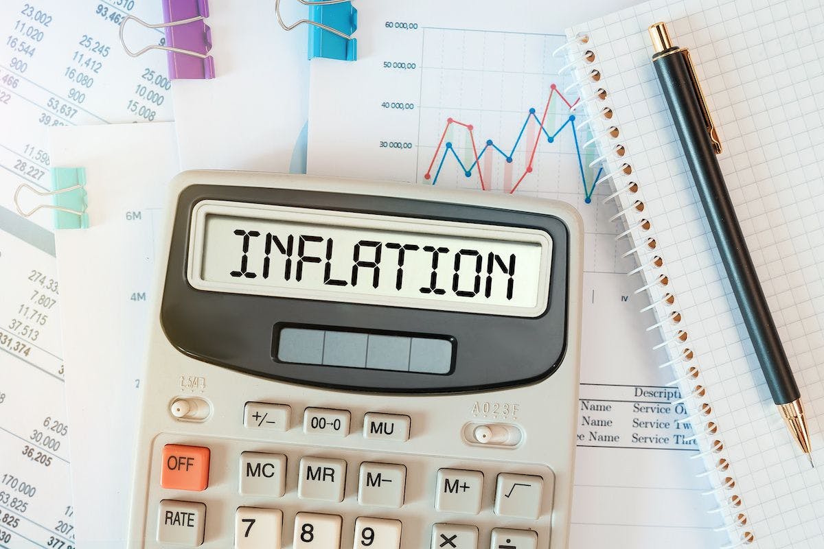 inflation on calculator: © Superzoom - stock.adobe.com