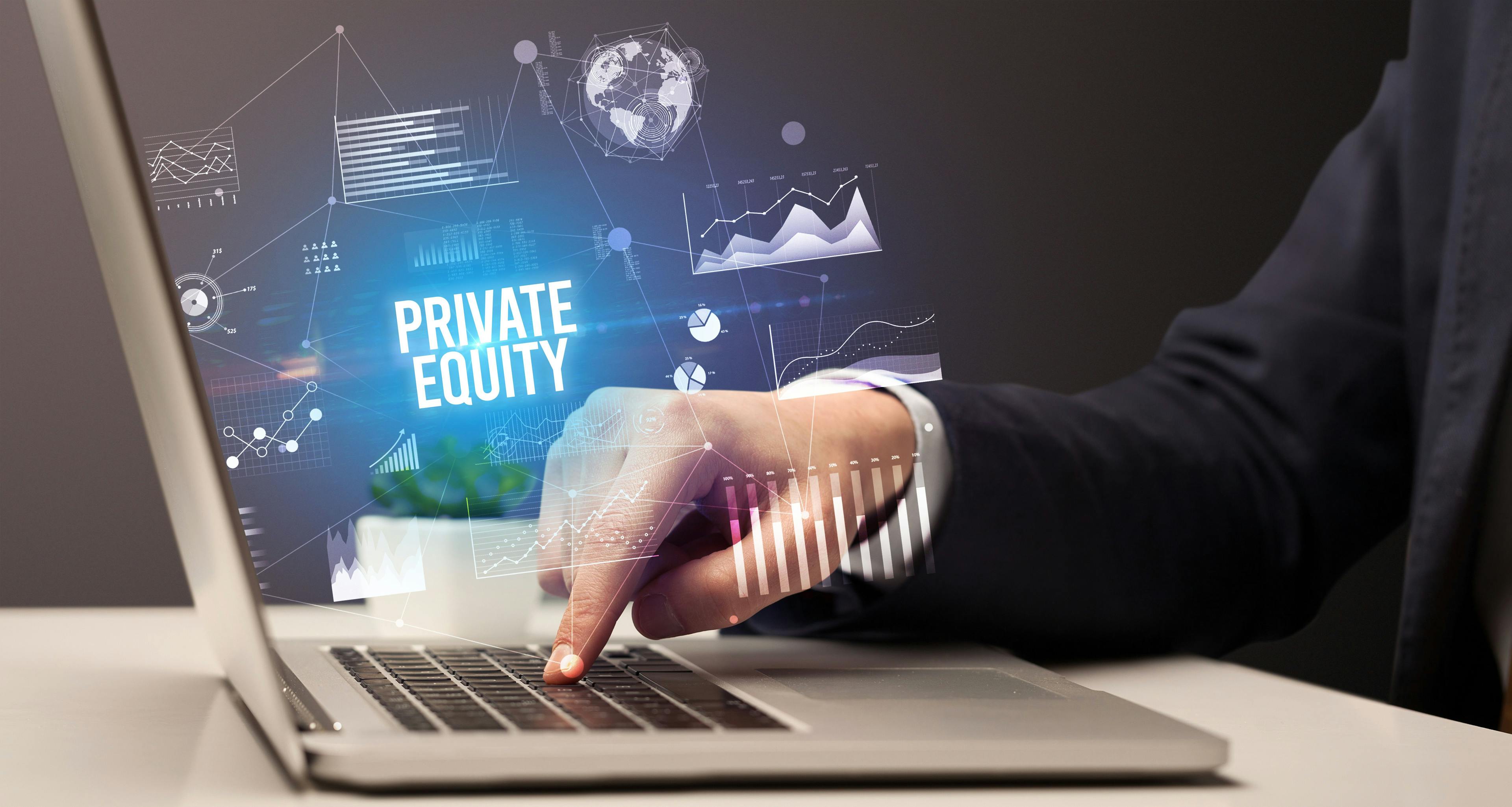 Private equity © RA2 Studio/Adobe Stock
