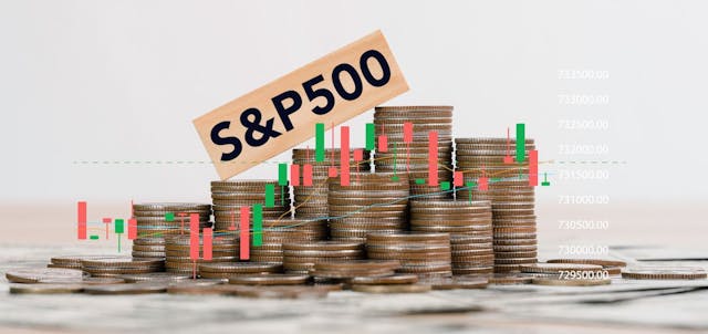 s&p 500 concept coins: © Deemerwha studio - stock.adobe.com